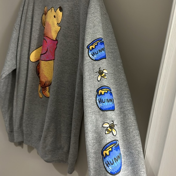 Disney - L - Winnie The Pooh - Grey - Picture 2 of 2